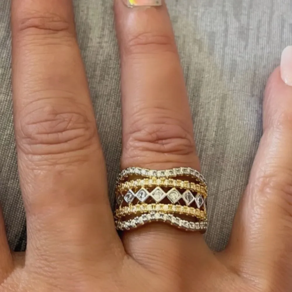 The Regency Two Tone Band Ring in size 6